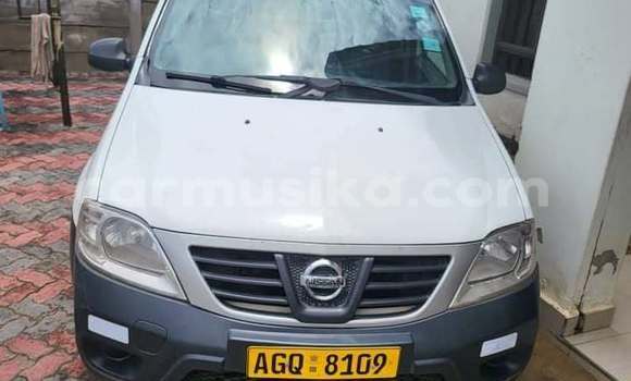 Buy Used Nissan NP 300 White Car in Harare in Harare