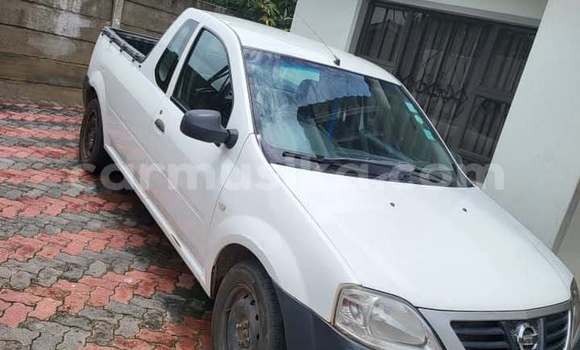 Acheter Occasion Voiture Nissan NP 300 Blanc à Harare, Harare Acheter Occasion Voiture Nissan NP 300 Blanc à Harare, Harare