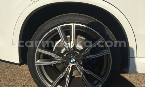 Nunua Ilio tumika BMW X5 Nyeupe Gari ndani ya Beitbridge nchini Matabeleland Kusini Nunua Ilio tumika BMW X5 Nyeupe Gari ndani ya Beitbridge nchini Matabeleland Kusini