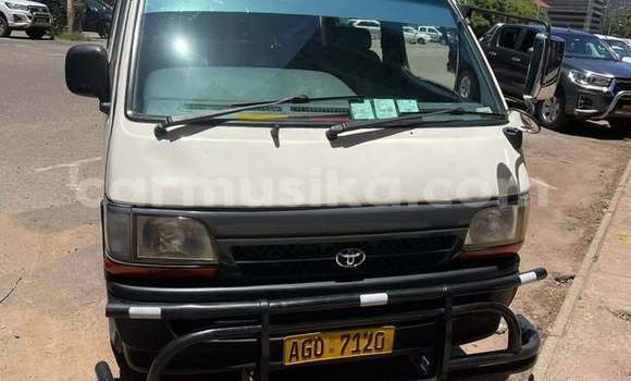 Buy Used Toyota Hiace White Car in Harare in Harare Buy Used Toyota Hiace White Car in Harare in Harare