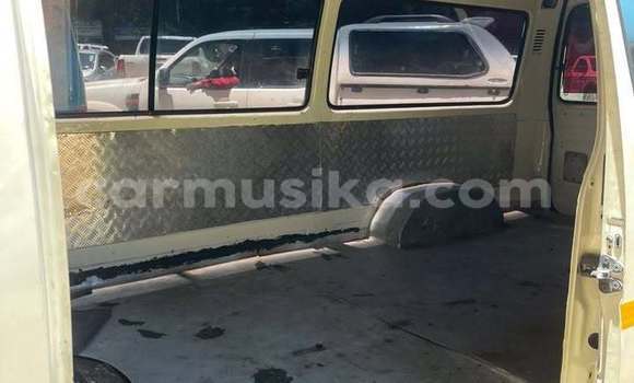 Acheter Occasion Voiture Toyota Hiace Blanc à Harare, Harare Acheter Occasion Voiture Toyota Hiace Blanc à Harare, Harare