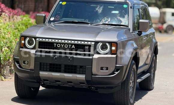Nunua Ilio tumika Toyota Land Cruiser Prado Nyingine Gari ndani ya Harare nchini Harare Nunua Ilio tumika Toyota Land Cruiser Prado Nyingine Gari ndani ya Harare nchini Harare