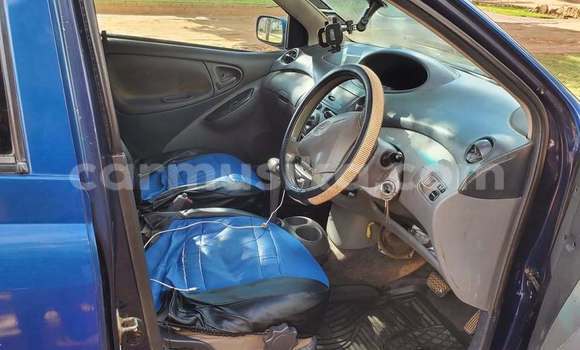 Nunua Ilio tumika Toyota Vitz Bluu Gari ndani ya Harare nchini Harare Nunua Ilio tumika Toyota Vitz Bluu Gari ndani ya Harare nchini Harare