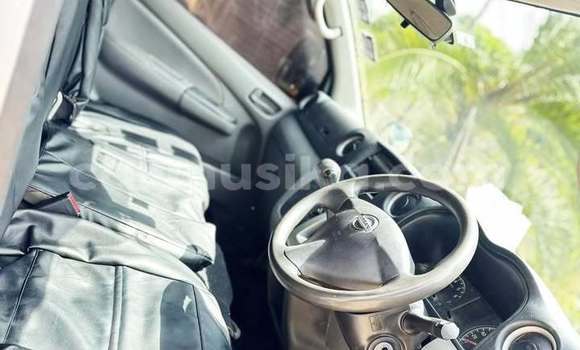 Nunua Ilio tumika Nissan NV200 Nyingine Gari ndani ya Harare nchini Harare Nunua Ilio tumika Nissan NV200 Nyingine Gari ndani ya Harare nchini Harare