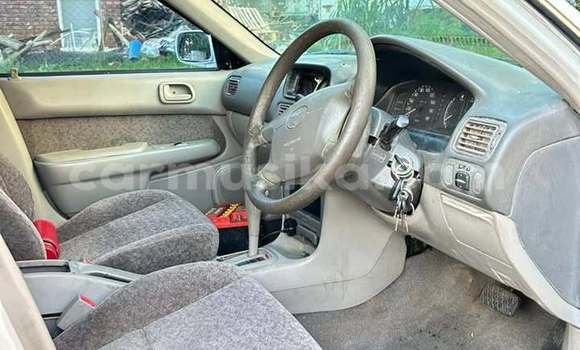Nunua Ilio tumika Toyota Corolla Nyeupe Gari ndani ya Harare nchini Harare Nunua Ilio tumika Toyota Corolla Nyeupe Gari ndani ya Harare nchini Harare