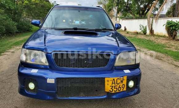 Nunua Ilio tumika Subaru Impreza Bluu Gari ndani ya Harare nchini Harare