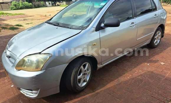 Tenga Tsaru Toyota Runx Zvimwe Mota in Harare in Harare