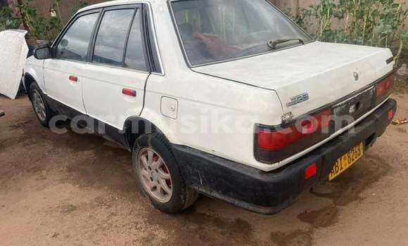 Tenga Tsaru Mazda 323 Zvimwe Mota in Harare in Harare Tenga Tsaru Mazda 323 Zvimwe Mota in Harare in Harare