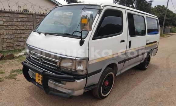 Tenga Tsaru Toyota Hiace Zvimwe Mota in Harare in Harare