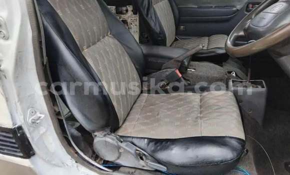 Tenga Tsaru Toyota Hiace Zvimwe Mota in Harare in Harare Tenga Tsaru Toyota Hiace Zvimwe Mota in Harare in Harare