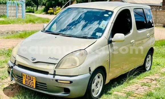 Tenga Tsaru Toyota FunCargo Zvimwe Mota in Harare in Harare Tenga Tsaru Toyota FunCargo Zvimwe Mota in Harare in Harare