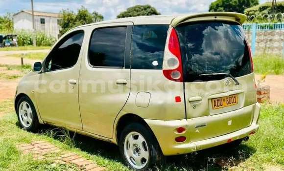 Tenga Tsaru Toyota FunCargo Zvimwe Mota in Harare in Harare Tenga Tsaru Toyota FunCargo Zvimwe Mota in Harare in Harare