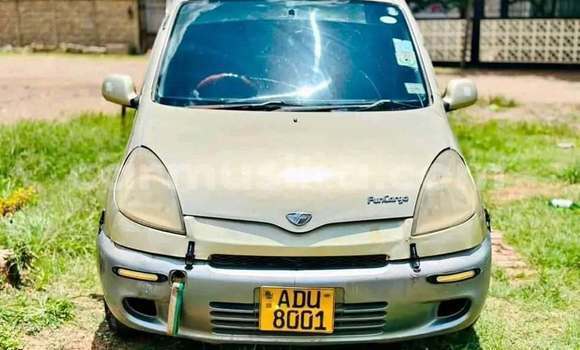 Tenga Tsaru Toyota FunCargo Zvimwe Mota in Harare in Harare Tenga Tsaru Toyota FunCargo Zvimwe Mota in Harare in Harare