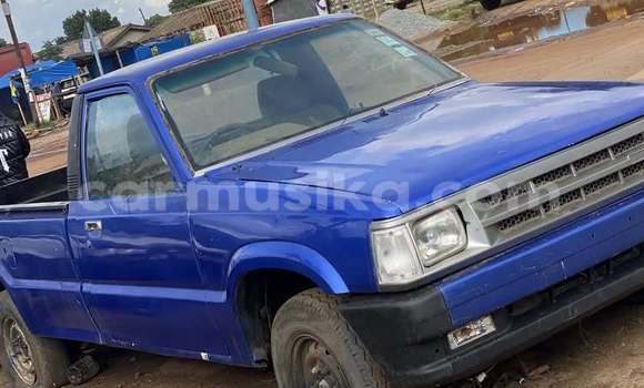 Nunua Ilio tumika Mazda B–series Bluu Gari ndani ya Harare nchini Harare