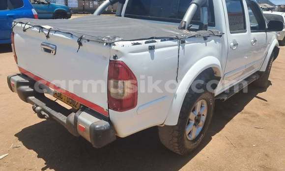 Tenga Tsaru Isuzu KB Chena Mota in Harare in Harare Tenga Tsaru Isuzu KB Chena Mota in Harare in Harare