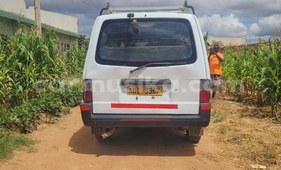 Tenga Tsaru Nissan Vanette Chena Mota in Harare in Harare Tenga Tsaru Nissan Vanette Chena Mota in Harare in Harare