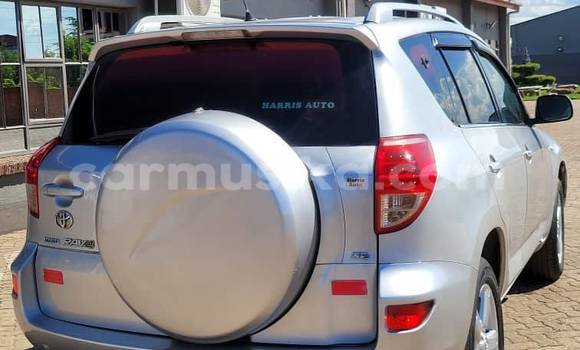 Tenga Tsaru Toyota RAV4 Zvimwe Mota in Harare in Harare Tenga Tsaru Toyota RAV4 Zvimwe Mota in Harare in Harare
