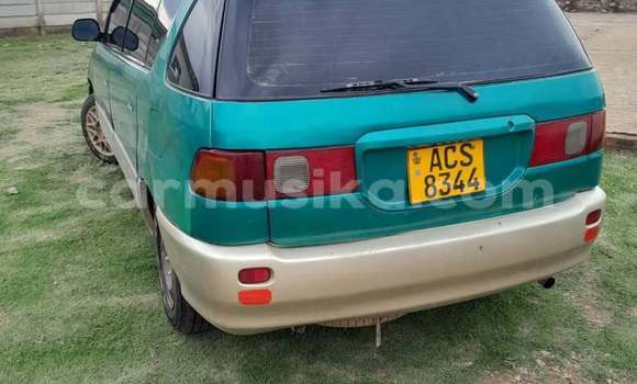 Acheter Occasion Voiture Toyota Ipsum Vert à Harare, Harare Acheter Occasion Voiture Toyota Ipsum Vert à Harare, Harare