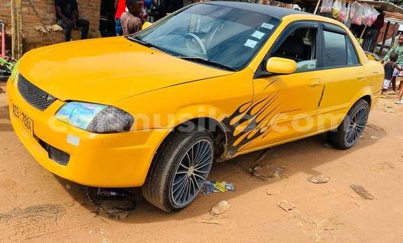 Tenga Tsaru Mazda 323 Zvimwe Mota in Harare in Harare Tenga Tsaru Mazda 323 Zvimwe Mota in Harare in Harare