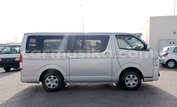 Acheter Occasion Voiture Toyota Hiace Gris à Beitbridge, Matabeleland South Acheter Occasion Voiture Toyota Hiace Gris à Beitbridge, Matabeleland South