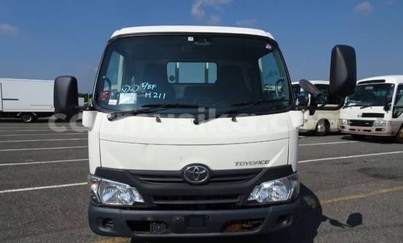 Acheter Occasion Voiture Toyota Dyna Blanc à Beitbridge, Matabeleland South Acheter Occasion Voiture Toyota Dyna Blanc à Beitbridge, Matabeleland South