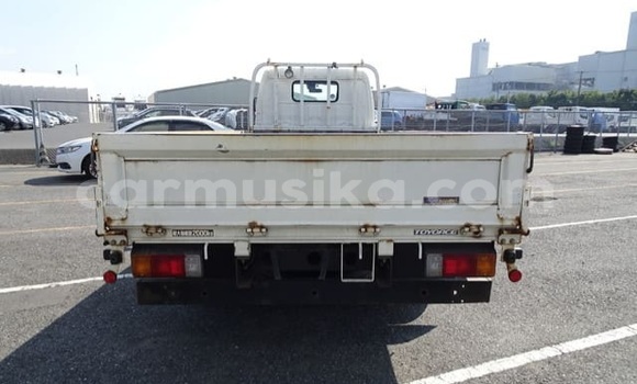 Acheter Occasion Voiture Toyota Dyna Blanc à Beitbridge, Matabeleland South Acheter Occasion Voiture Toyota Dyna Blanc à Beitbridge, Matabeleland South