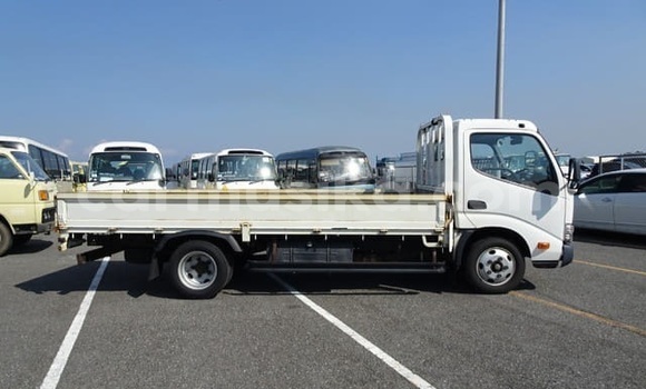 Acheter Occasion Voiture Toyota Dyna Blanc à Beitbridge, Matabeleland South Acheter Occasion Voiture Toyota Dyna Blanc à Beitbridge, Matabeleland South