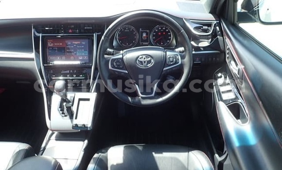 Acheter Occasion Voiture Toyota Harrier Blanc à Beitbridge, Matabeleland South Acheter Occasion Voiture Toyota Harrier Blanc à Beitbridge, Matabeleland South