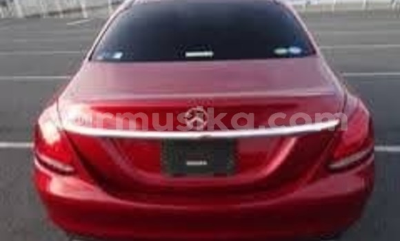 Acheter Occasion Voiture Mercedes‒Benz C–Class Rouge à Beitbridge, Matabeleland South Acheter Occasion Voiture Mercedes‒Benz C–Class Rouge à Beitbridge, Matabeleland South