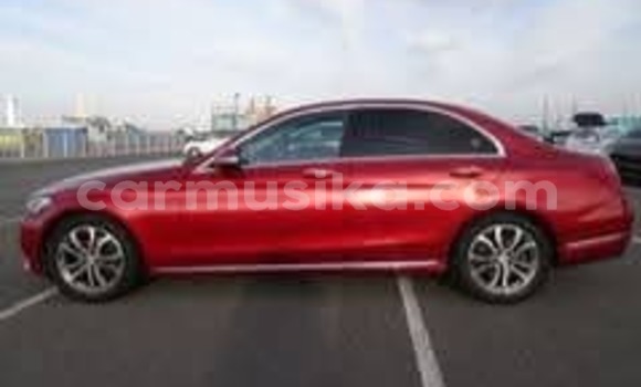 Acheter Occasion Voiture Mercedes‒Benz C–Class Rouge à Beitbridge, Matabeleland South Acheter Occasion Voiture Mercedes‒Benz C–Class Rouge à Beitbridge, Matabeleland South