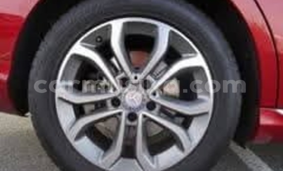 Acheter Occasion Voiture Mercedes‒Benz C–Class Rouge à Beitbridge, Matabeleland South Acheter Occasion Voiture Mercedes‒Benz C–Class Rouge à Beitbridge, Matabeleland South