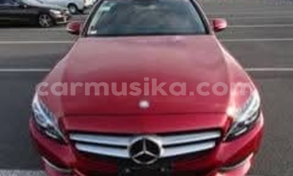 Acheter Occasion Voiture Mercedes‒Benz C–Class Rouge à Beitbridge, Matabeleland South Acheter Occasion Voiture Mercedes‒Benz C–Class Rouge à Beitbridge, Matabeleland South