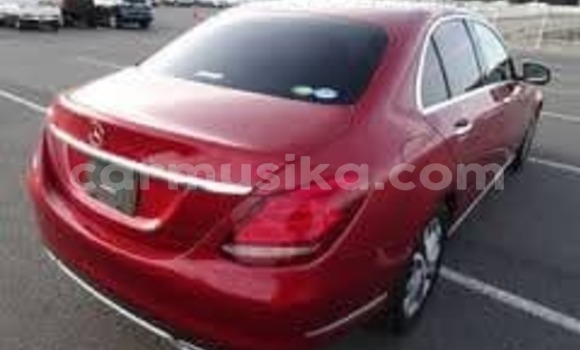 Acheter Occasion Voiture Mercedes‒Benz C–Class Rouge à Beitbridge, Matabeleland South Acheter Occasion Voiture Mercedes‒Benz C–Class Rouge à Beitbridge, Matabeleland South