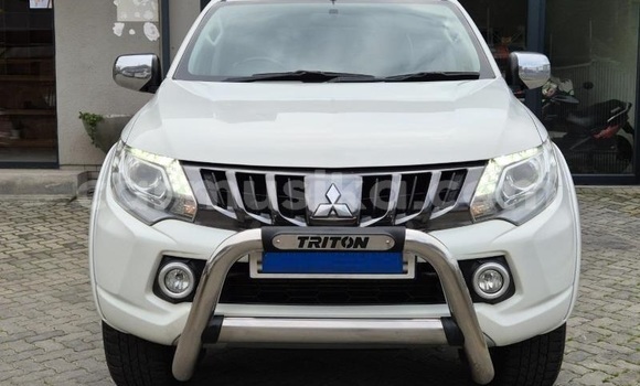 Tenga Tsaru Mitsubishi Triton Chena Mota in Harare in Harare Tenga Tsaru Mitsubishi Triton Chena Mota in Harare in Harare