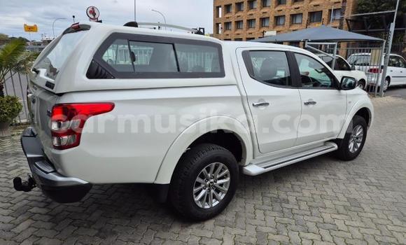 Tenga Tsaru Mitsubishi Triton Chena Mota in Harare in Harare Tenga Tsaru Mitsubishi Triton Chena Mota in Harare in Harare
