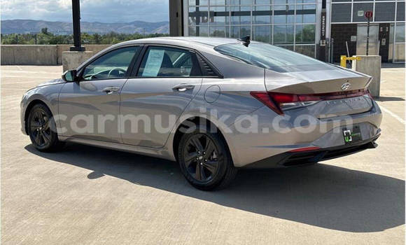 Tenga Tsaru Hyundai Elantra Zvimwe Mota in Harare in Harare Tenga Tsaru Hyundai Elantra Zvimwe Mota in Harare in Harare