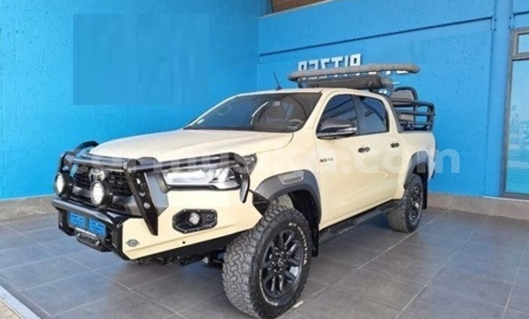 Buy Used Toyota Hilux Beige Car in Harare in Harare