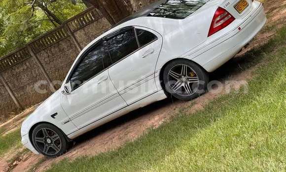 Nunua Ilio tumika Mercedes‒Benz C–Class Nyingine Gari ndani ya Harare nchini Harare Nunua Ilio tumika Mercedes‒Benz C–Class Nyingine Gari ndani ya Harare nchini Harare