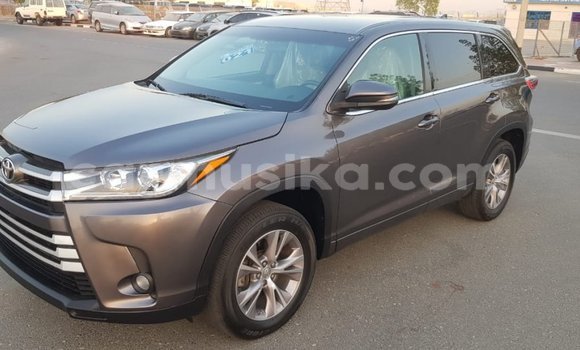 Tenga Imported Toyota Highlander Zvimwe Mota in Import - Dubai in Harare Tenga Imported Toyota Highlander Zvimwe Mota in Import - Dubai in Harare