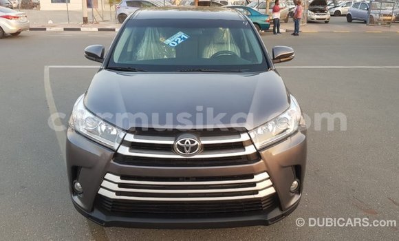 Tenga Imported Toyota Highlander Zvimwe Mota in Import - Dubai in Harare Tenga Imported Toyota Highlander Zvimwe Mota in Import - Dubai in Harare