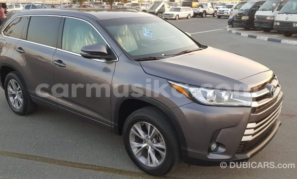 Tenga Imported Toyota Highlander Zvimwe Mota in Import - Dubai in Harare Tenga Imported Toyota Highlander Zvimwe Mota in Import - Dubai in Harare