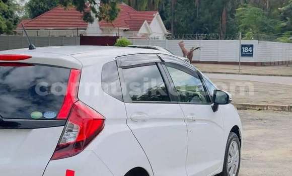 Nunua Ilio tumika Honda Fit Nyingine Gari ndani ya Harare nchini Harare Nunua Ilio tumika Honda Fit Nyingine Gari ndani ya Harare nchini Harare