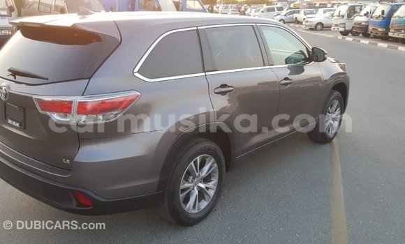 Tenga Imported Toyota Highlander Zvimwe Mota in Import - Dubai in Harare Tenga Imported Toyota Highlander Zvimwe Mota in Import - Dubai in Harare
