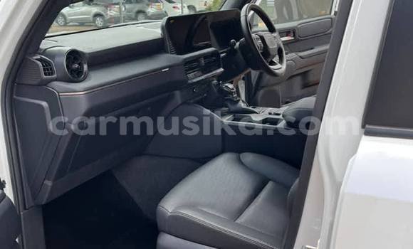 Acheter Occasion Voiture Toyota Land Cruiser Prado Blanc à Harare, Harare Acheter Occasion Voiture Toyota Land Cruiser Prado Blanc à Harare, Harare