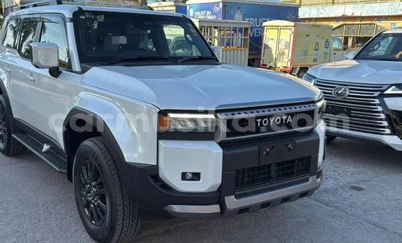Acheter Occasion Voiture Toyota Land Cruiser Prado Blanc à Harare, Harare Acheter Occasion Voiture Toyota Land Cruiser Prado Blanc à Harare, Harare