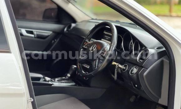 Acheter Occasion Voiture Mercedes‒Benz C–Class Blanc à Harare, Harare Acheter Occasion Voiture Mercedes‒Benz C–Class Blanc à Harare, Harare