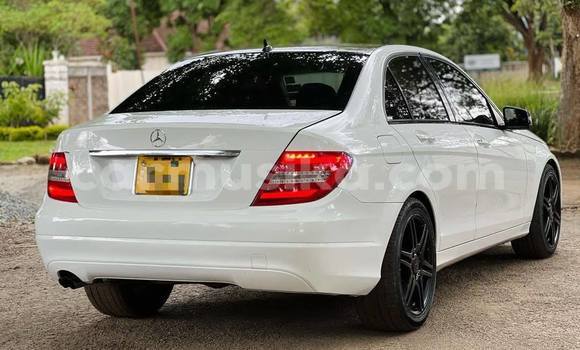 Acheter Occasion Voiture Mercedes‒Benz C–Class Blanc à Harare, Harare Acheter Occasion Voiture Mercedes‒Benz C–Class Blanc à Harare, Harare