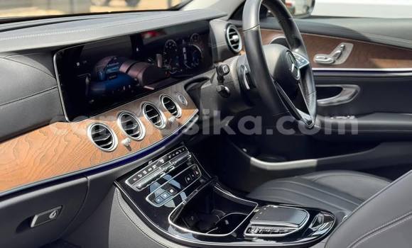 Acheter Occasion Voiture Mercedes‒Benz E–Class Noir à Harare, Harare Acheter Occasion Voiture Mercedes‒Benz E–Class Noir à Harare, Harare