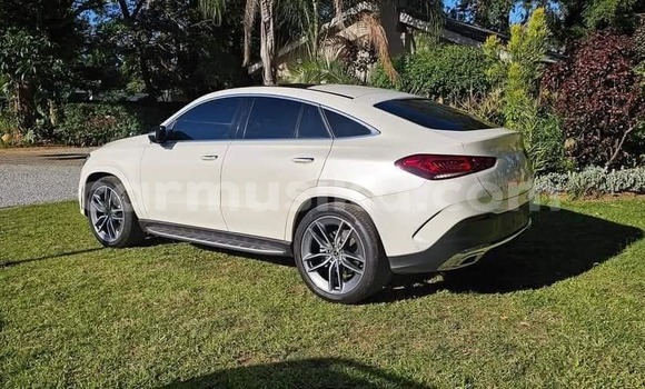 Acheter Occasion Voiture Mercedes‒Benz GLE Blanc à Harare, Harare Acheter Occasion Voiture Mercedes‒Benz GLE Blanc à Harare, Harare
