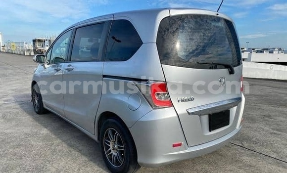 Nunua Ilio tumika Honda Freed Fedha Gari ndani ya Beitbridge nchini Matabeleland Kusini Nunua Ilio tumika Honda Freed Fedha Gari ndani ya Beitbridge nchini Matabeleland Kusini